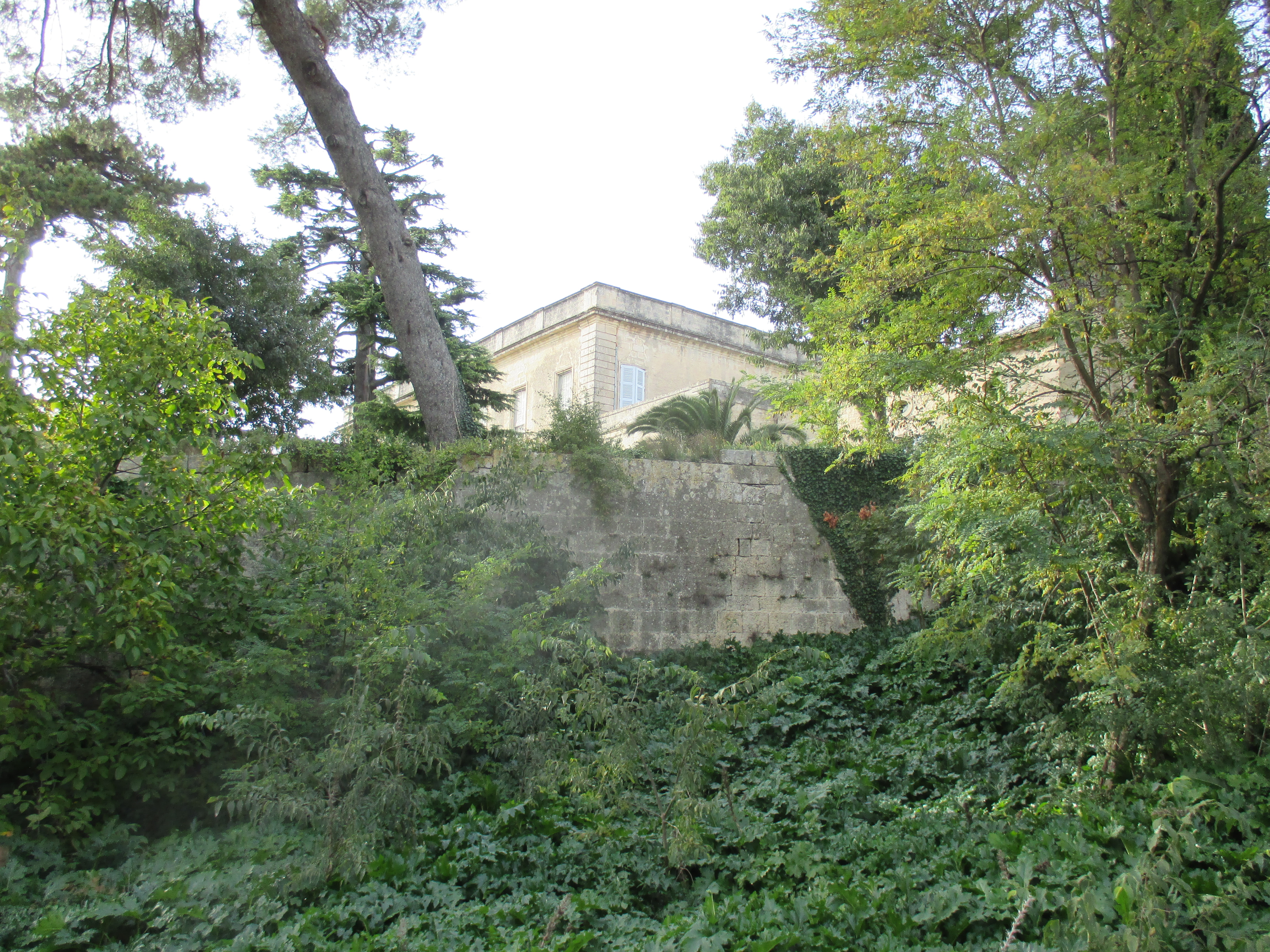 Château de Montfrin