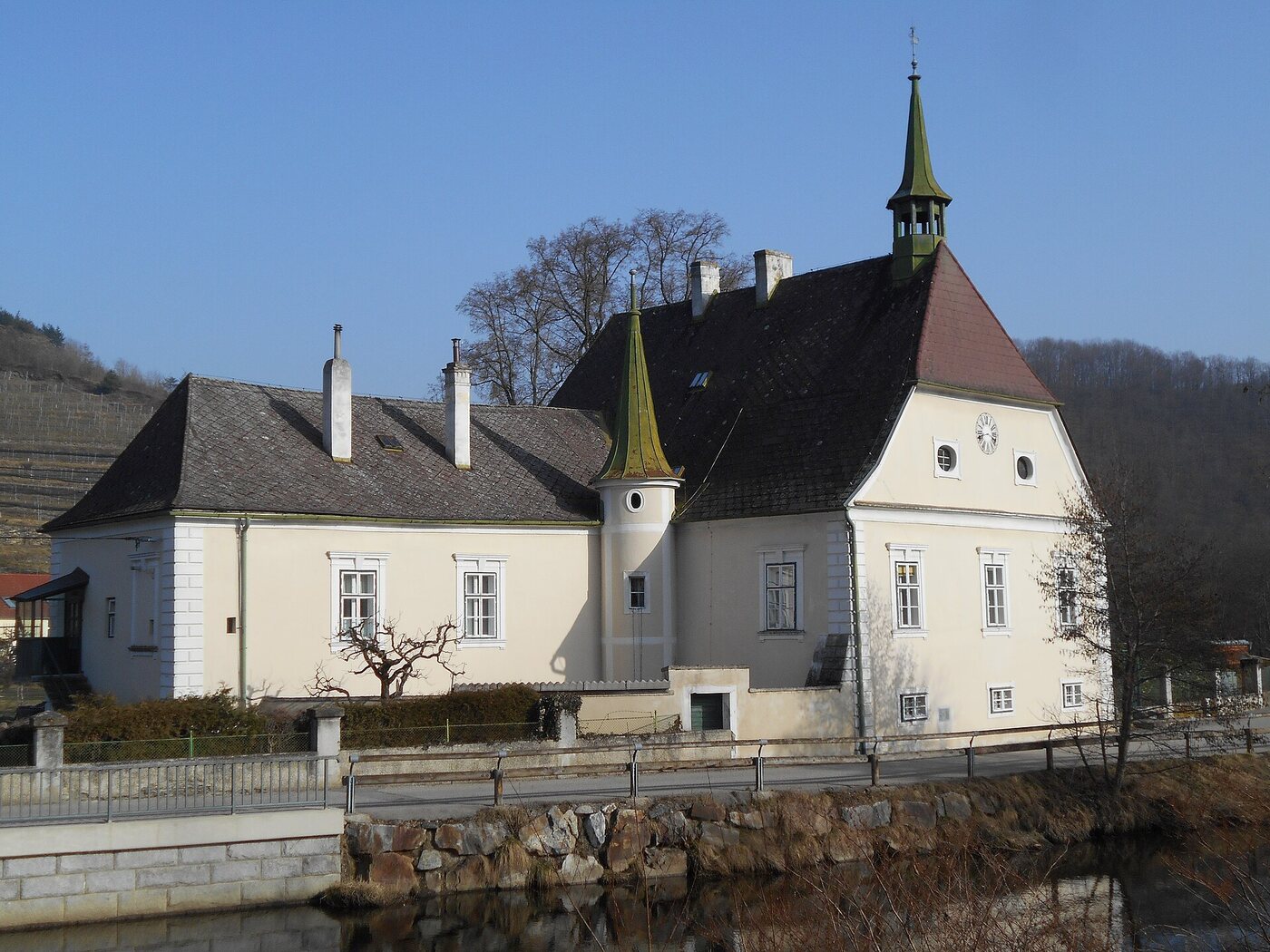 Heltihof