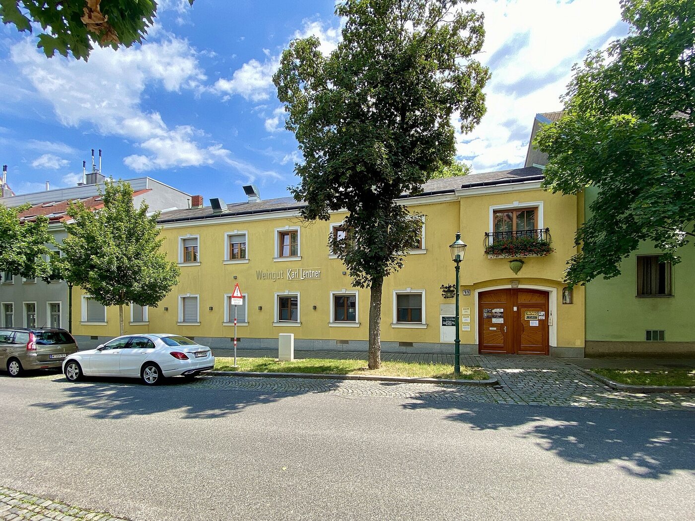 Heuriger und Weingut Karl Lentner