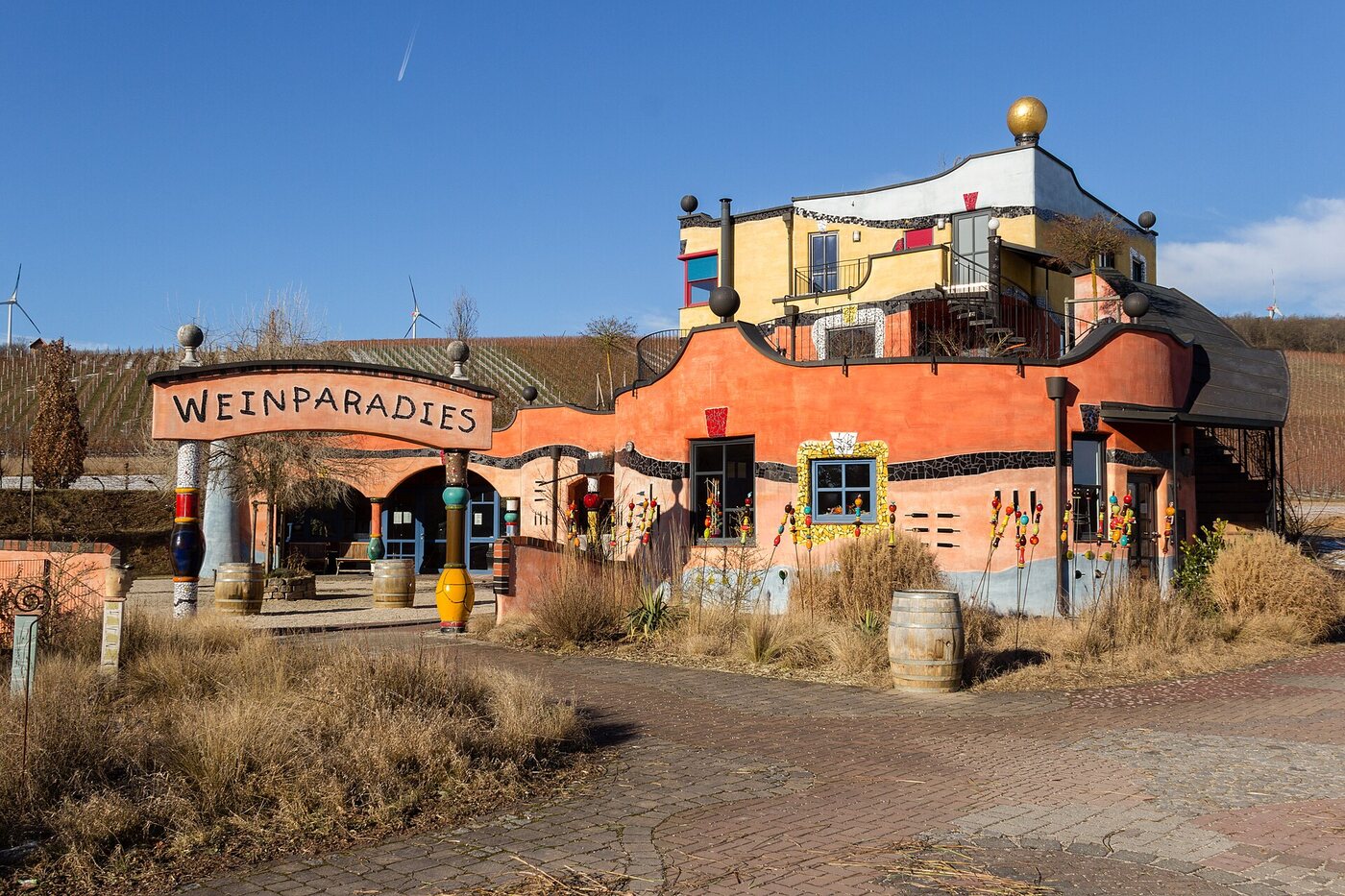 Hunderwasserweingut Hirn