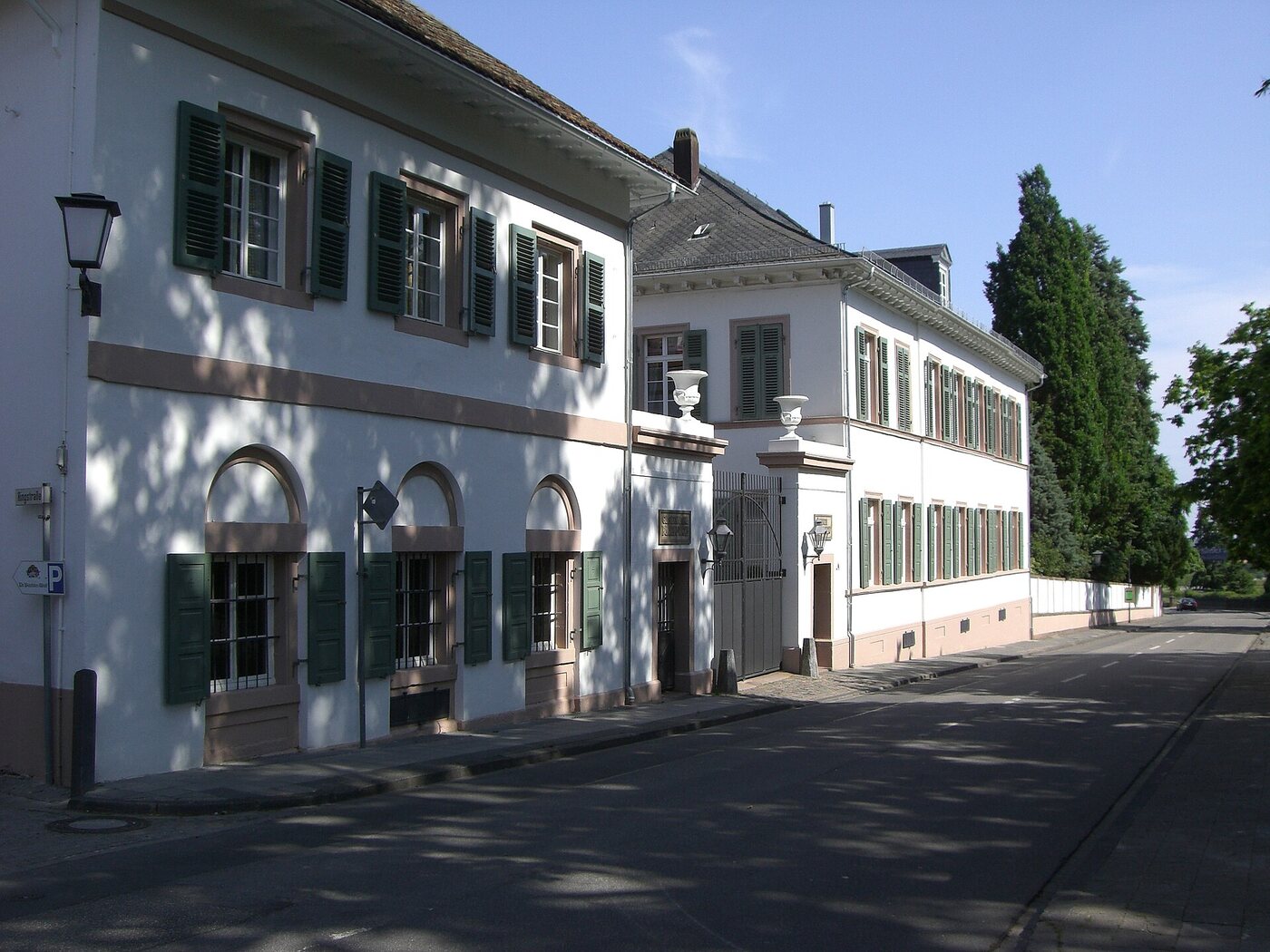 Verwaltung Weingut Dr. Bürklin-Wolf