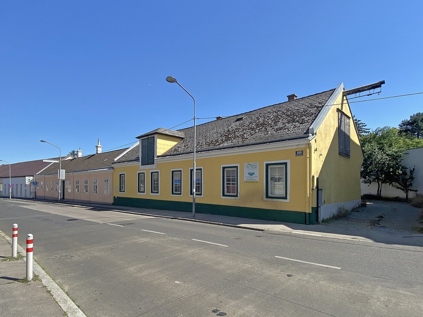 Weinbau und Buschenschank Distl