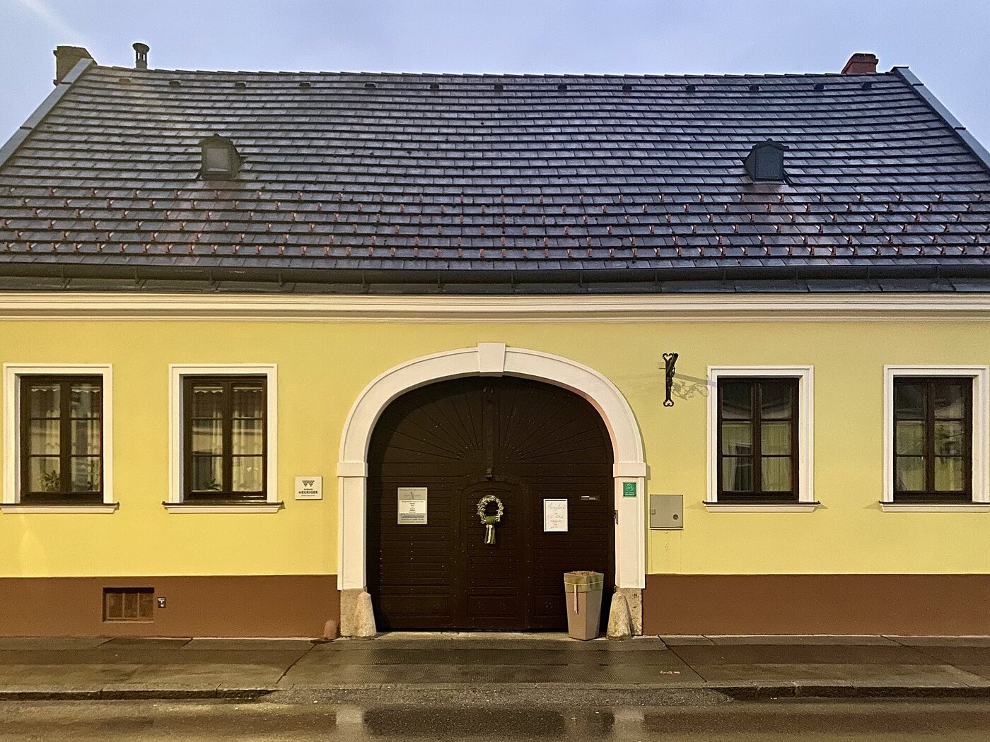 Weinbau und Buschenschank Familie Frauneder