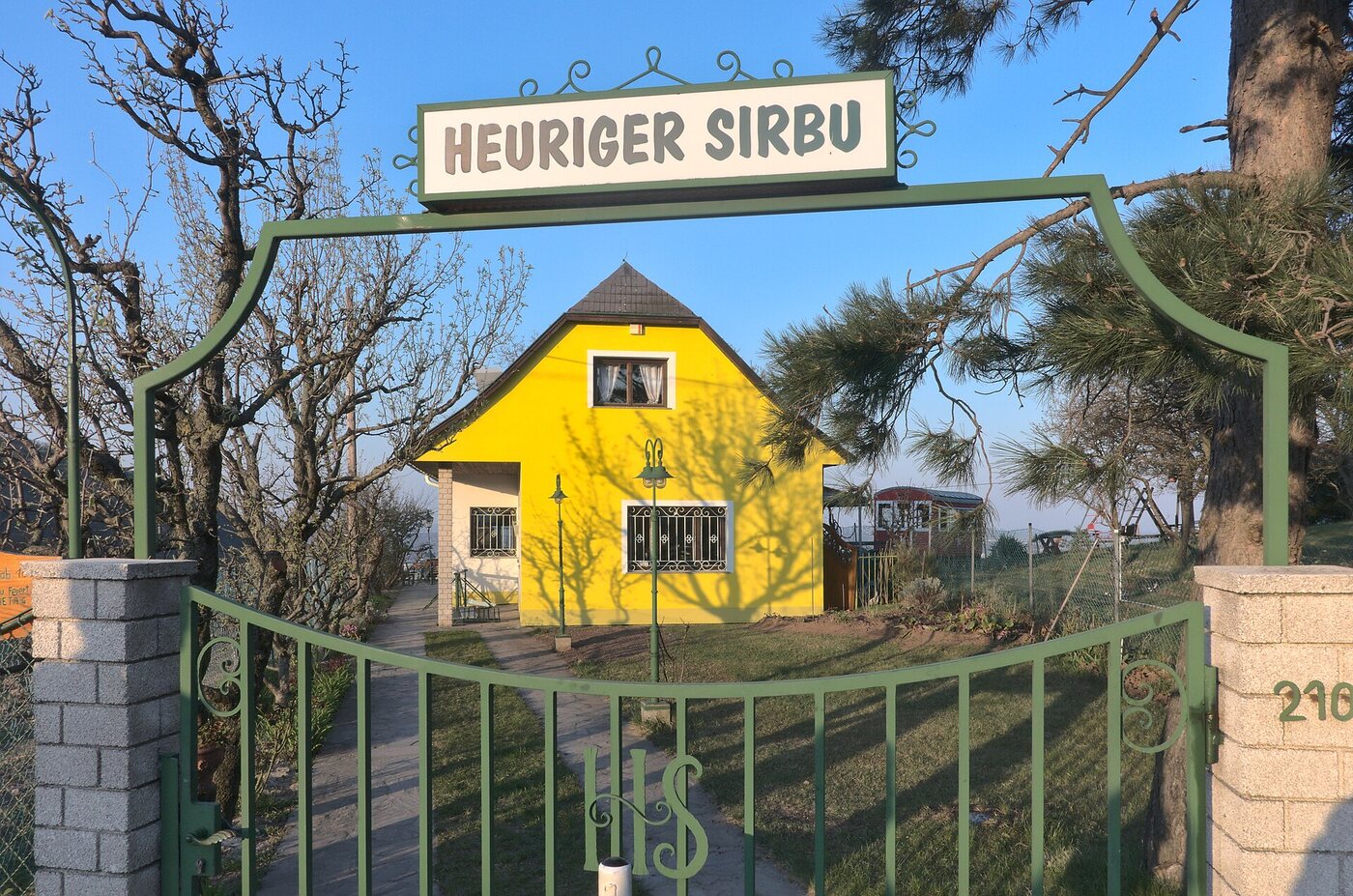 Weingut und Heuriger Sirbu